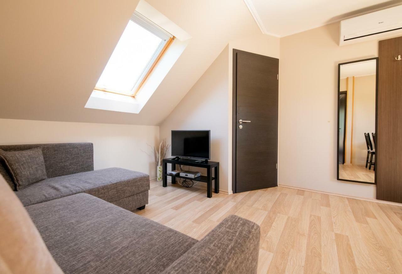 Dunazug Apartmanhaz Дёмёш Экстерьер фото