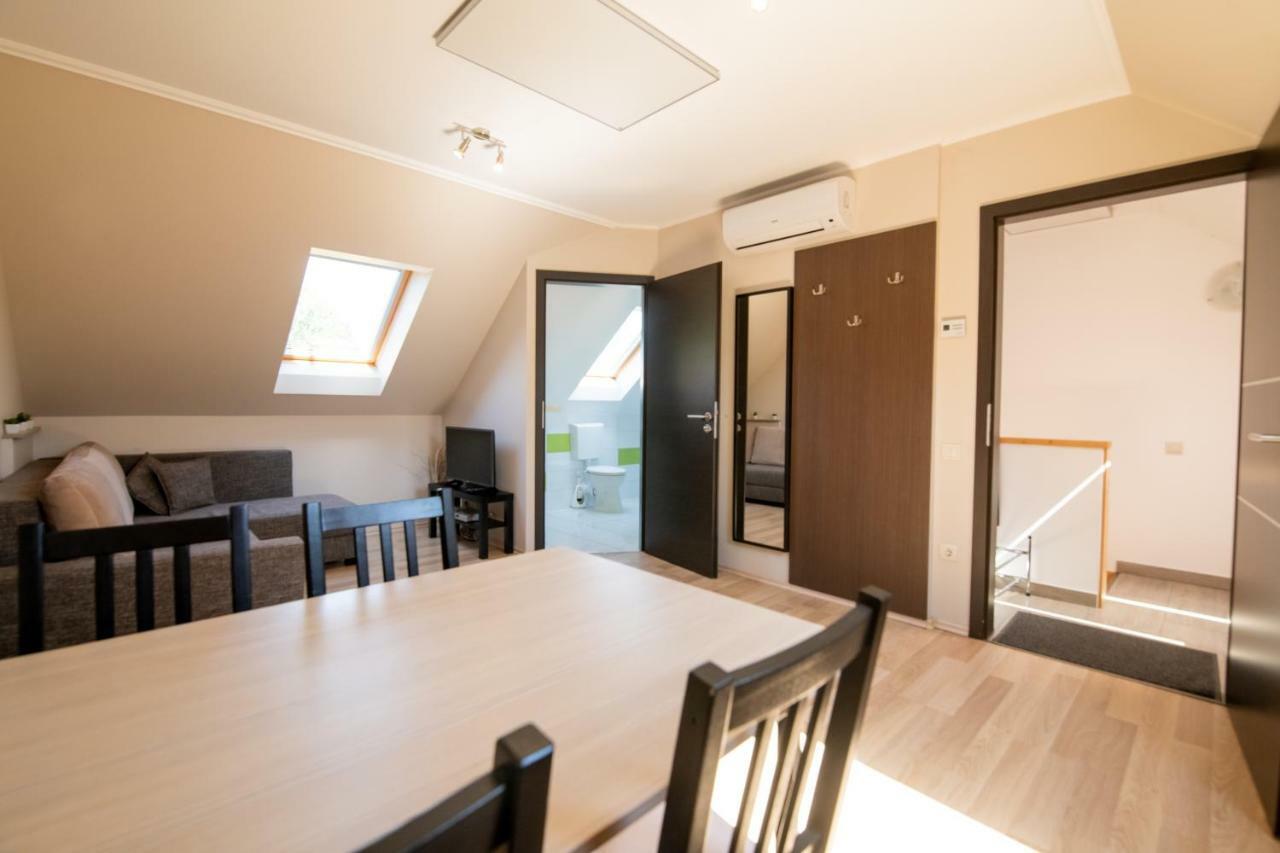 Dunazug Apartmanhaz Дёмёш Экстерьер фото